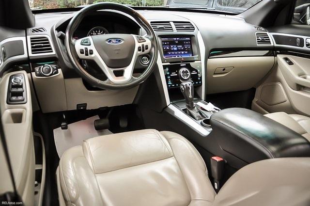 2013 Ford Explorer: 30 Interior Photos | U.S. News