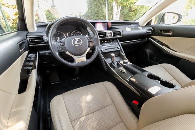Used 2018 Lexus IS 300 for sale Sold at Gravity Autos Atlanta in Chamblee GA 30341 4