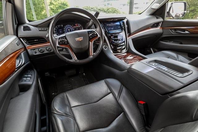 Used 2019 Cadillac Escalade Luxury for sale Sold at Gravity Autos Atlanta in Chamblee GA 30341 4