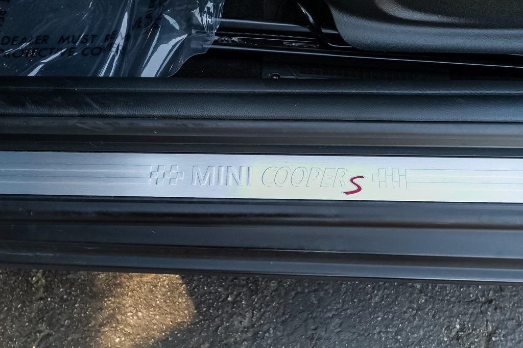 Used 2019 MINI Cooper S Iconic for sale $33,995 at Gravity Autos Atlanta in Chamblee GA 30341 27