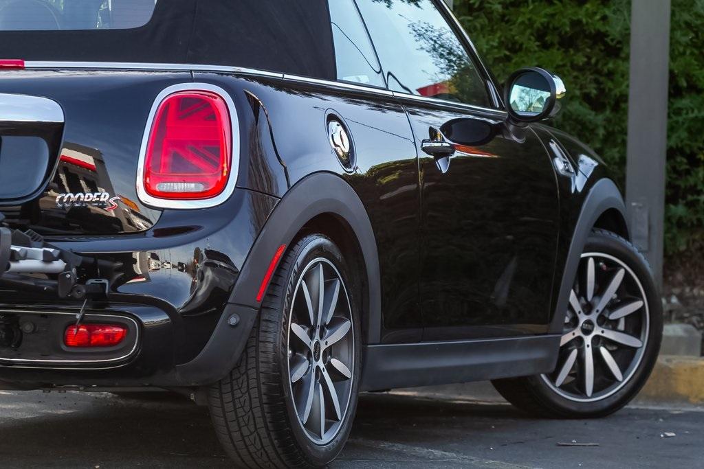 Used 2019 MINI Cooper S Iconic for sale Sold at Gravity Autos Atlanta in Chamblee GA 30341 43