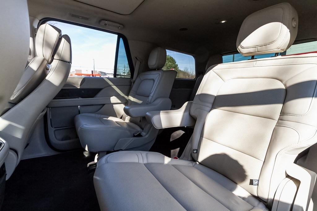 Used 2019 Lincoln Navigator Reserve for sale Sold at Gravity Autos Atlanta in Chamblee GA 30341 33