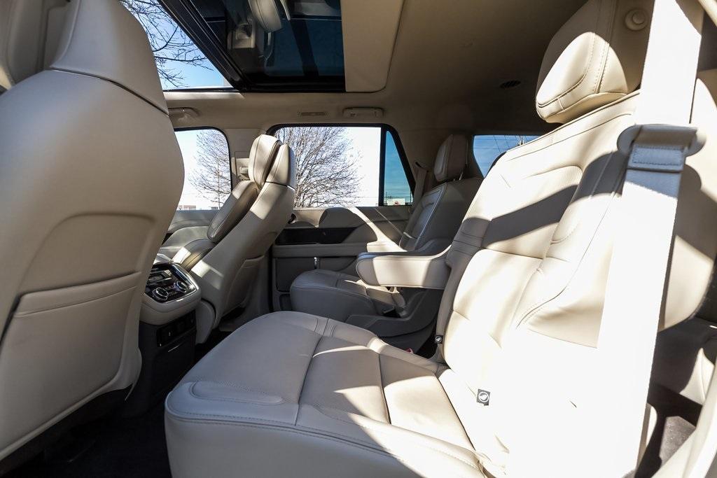 Used 2019 Lincoln Navigator Reserve for sale Sold at Gravity Autos Atlanta in Chamblee GA 30341 34