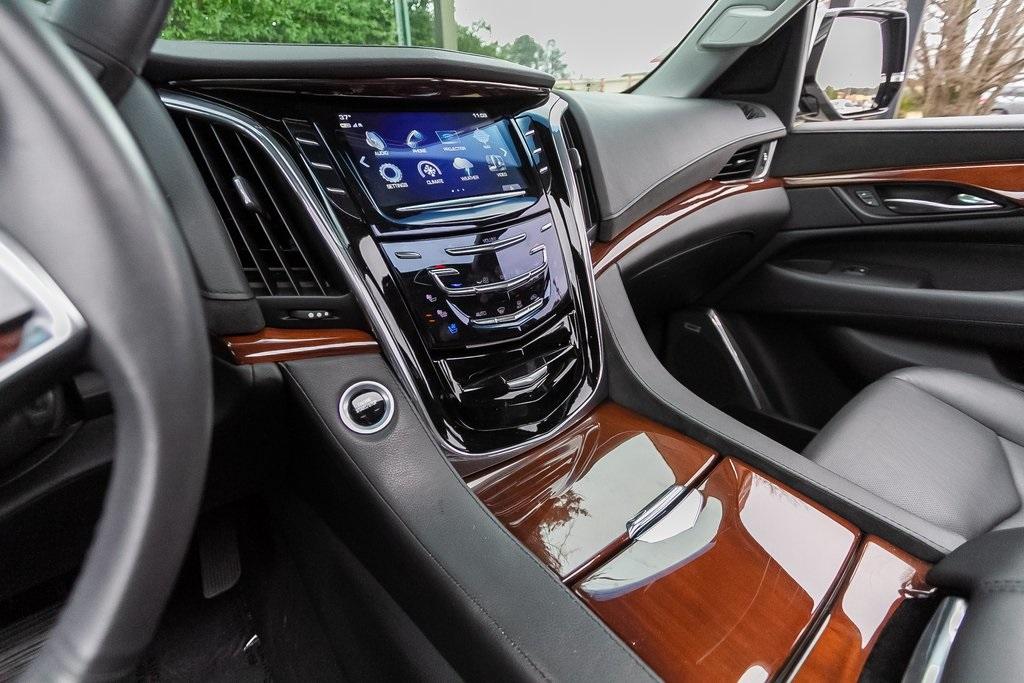 Used 2018 Cadillac Escalade ESV Premium for sale $61,495 at Gravity Autos Atlanta in Chamblee GA 30341 16