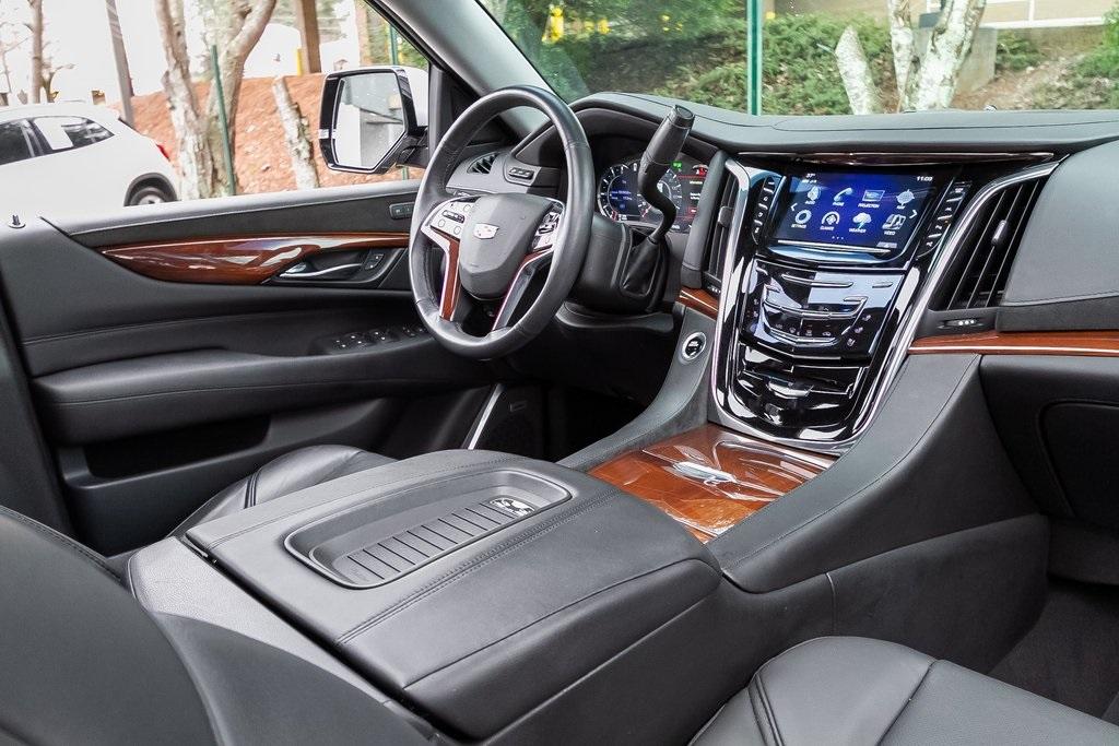 Used 2018 Cadillac Escalade ESV Premium for sale $61,495 at Gravity Autos Atlanta in Chamblee GA 30341 7