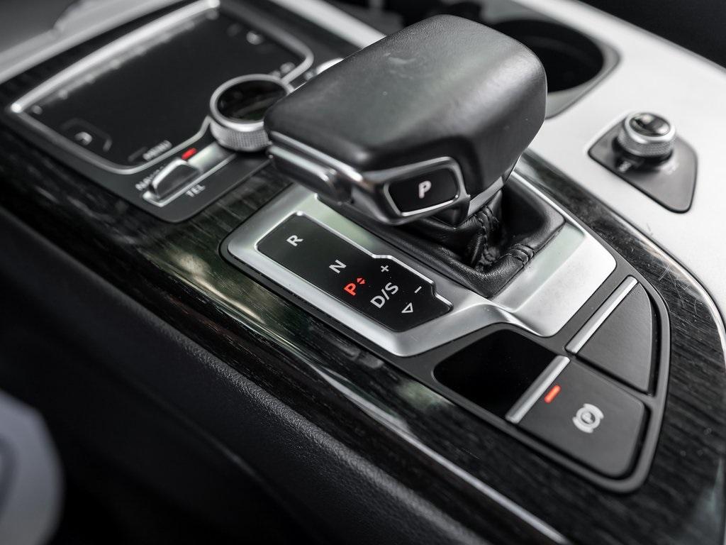 Used 2019 Audi Q7 45 Premium Plus for sale $43,495 at Gravity Autos Atlanta in Chamblee GA 30341 20