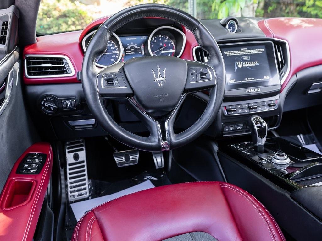 Used 2018 Maserati Ghibli S GranLusso for sale $47,395 at Gravity Autos Atlanta in Chamblee GA 30341 5