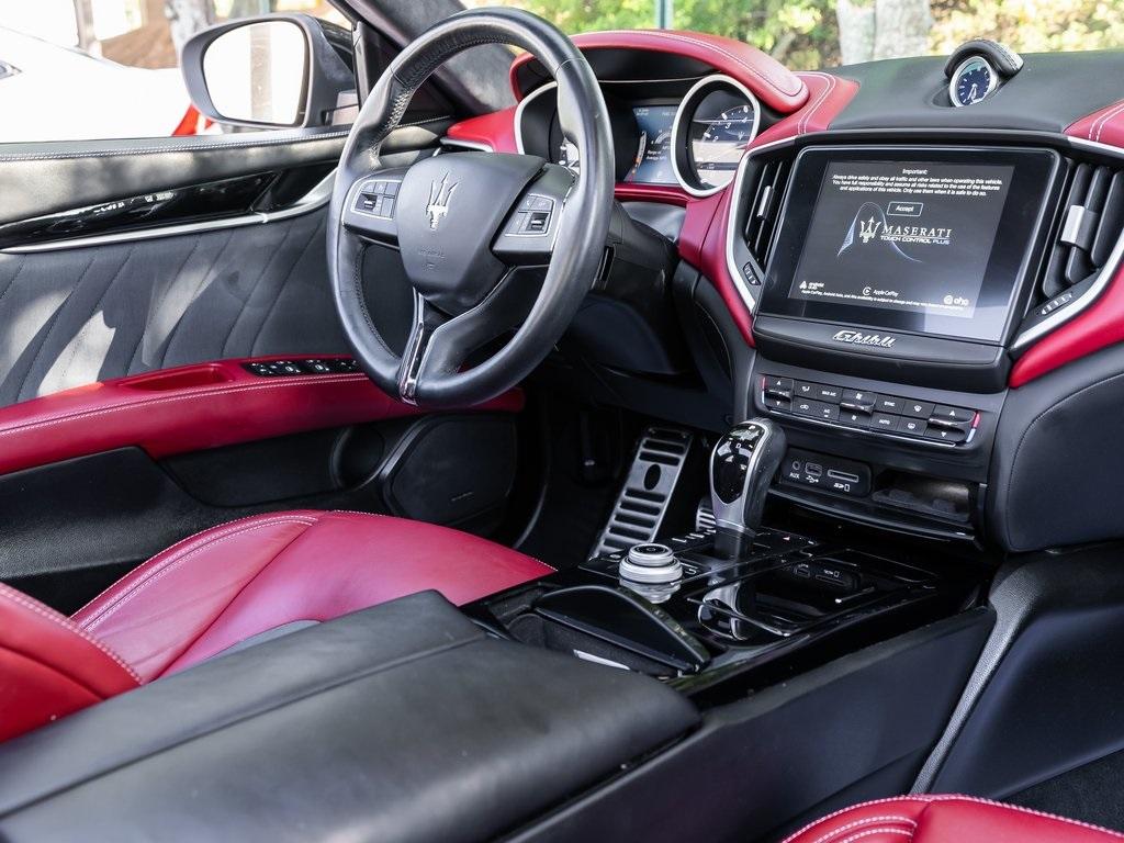 Used 2018 Maserati Ghibli S GranLusso for sale $47,395 at Gravity Autos Atlanta in Chamblee GA 30341 7
