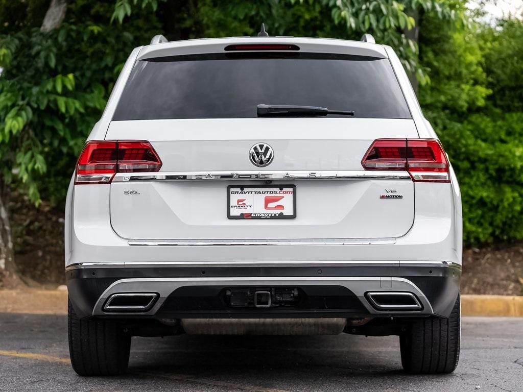 Used 2018 Volkswagen Atlas SEL Premium for sale $38,499 at Gravity Autos Atlanta in Chamblee GA 30341 39