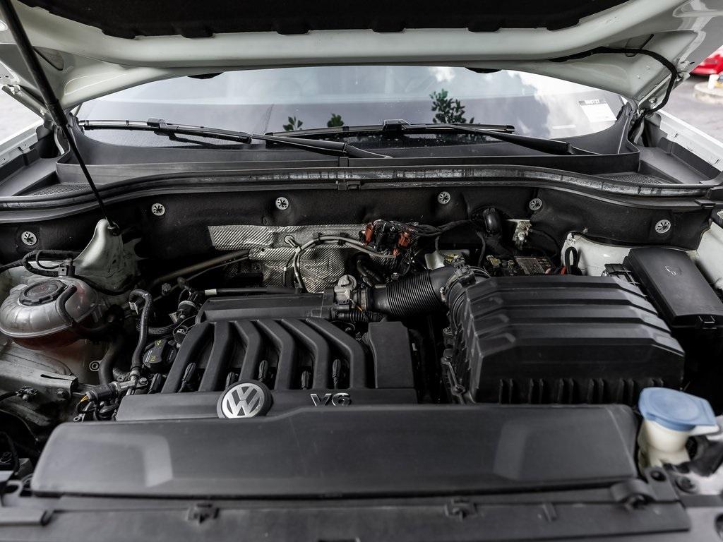Used 2018 Volkswagen Atlas SEL Premium for sale $38,499 at Gravity Autos Atlanta in Chamblee GA 30341 46