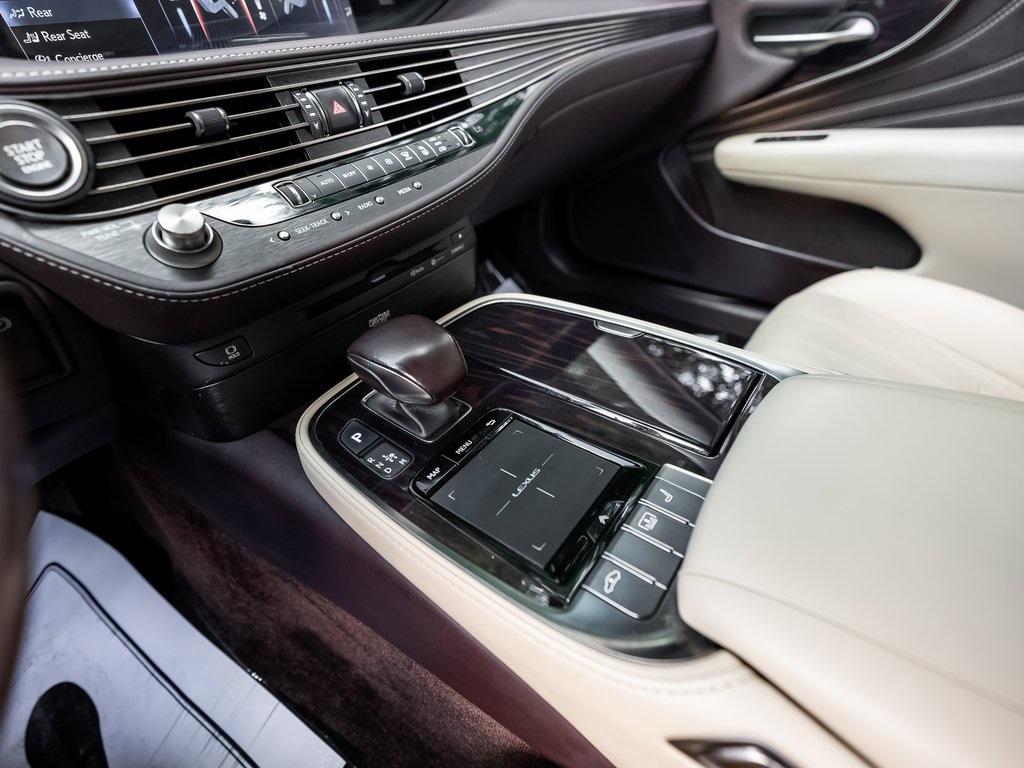 Used 2019 Lexus LS 500 Base for sale $59,995 at Gravity Autos Atlanta in Chamblee GA 30341 20