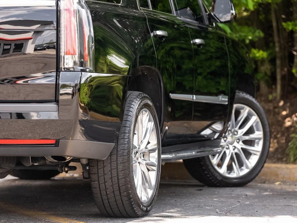 Used 2019 Cadillac Escalade Luxury for sale $59,185 at Gravity Autos Atlanta in Chamblee GA 30341 16