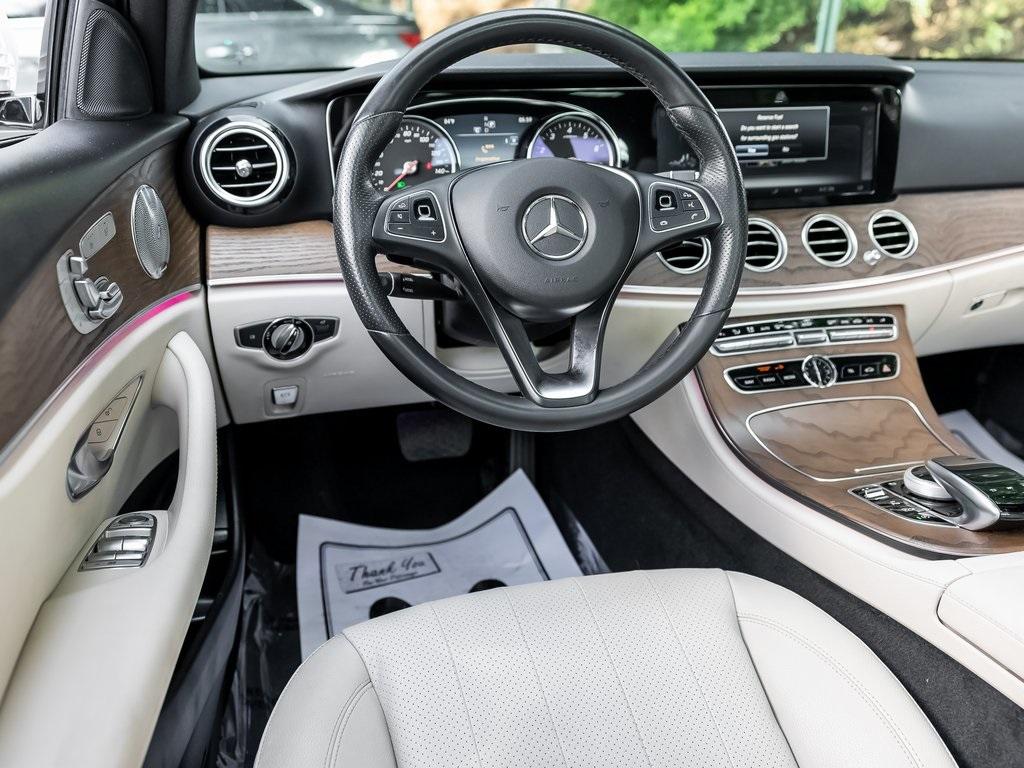 Used 2018 Mercedes-Benz E-Class E 300 for sale $39,495 at Gravity Autos Atlanta in Chamblee GA 30341 5