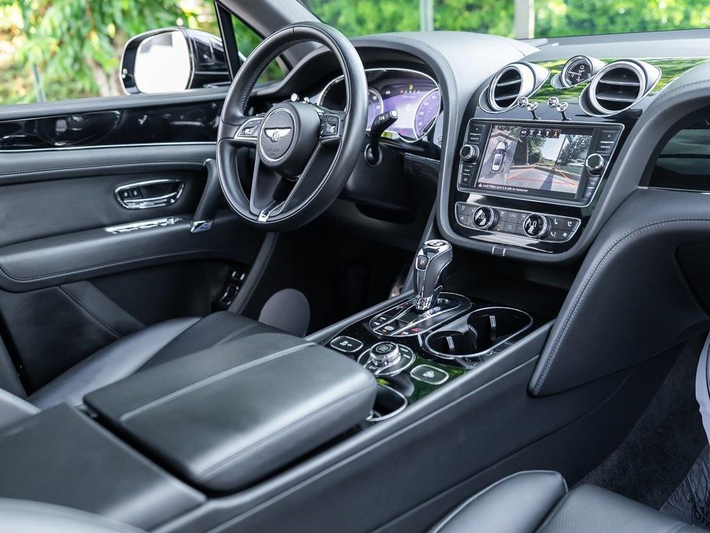 Used 2018 Bentley Bentayga W12 for sale $149,695 at Gravity Autos Atlanta in Chamblee GA 30341 7