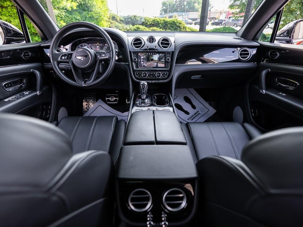Used 2018 Bentley Bentayga W12 for sale $149,695 at Gravity Autos Atlanta in Chamblee GA 30341 9