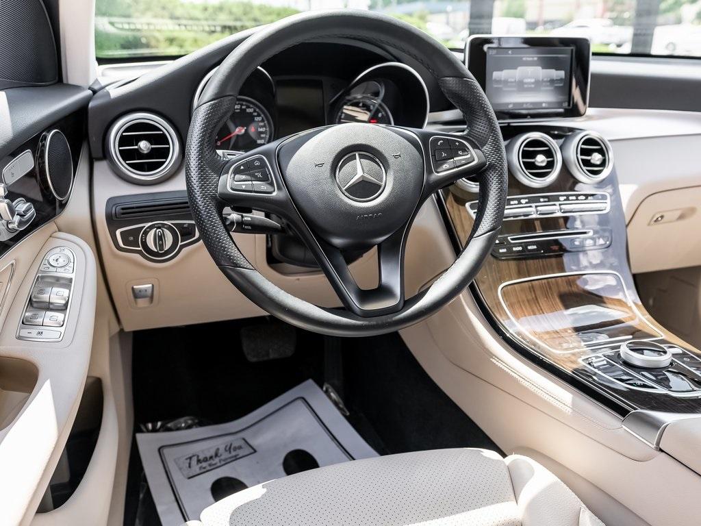 Used 2018 Mercedes-Benz GLC GLC 300 for sale $40,985 at Gravity Autos Atlanta in Chamblee GA 30341 5