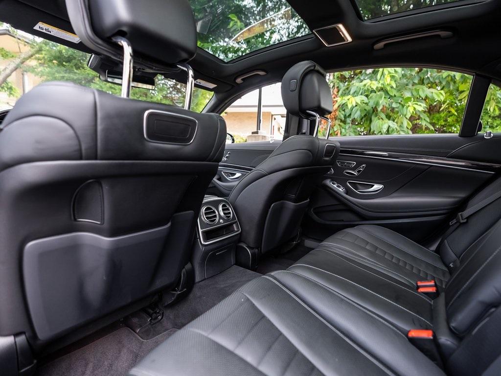 Used 2019 Mercedes-Benz S-Class S 560 for sale $67,495 at Gravity Autos Atlanta in Chamblee GA 30341 35