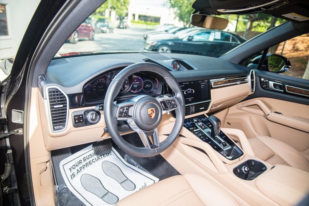 Used 2019 Porsche Cayenne Base for sale $65,495 at Gravity Autos Atlanta in Chamblee GA 30341 18