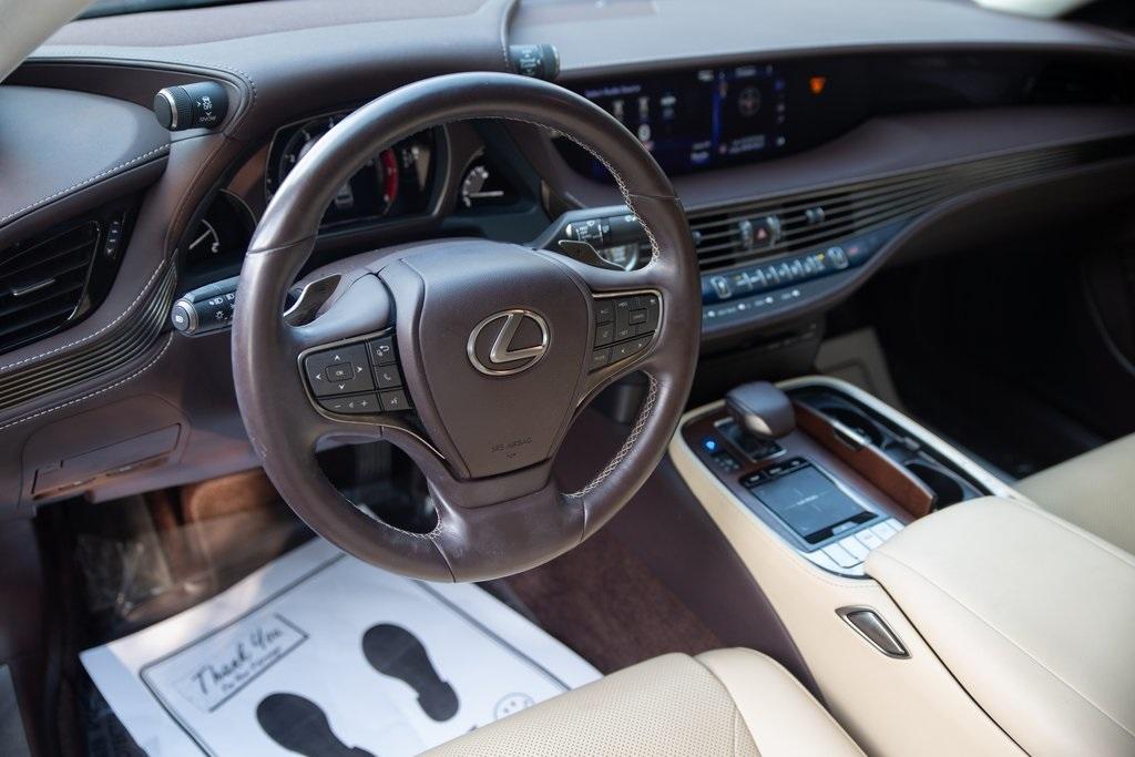 Used 2020 Lexus LS 500 Base for sale $59,995 at Gravity Autos Atlanta in Chamblee GA 30341 4