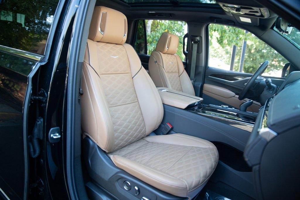 Used 2021 Cadillac Escalade Premium Luxury for sale $97,699 at Gravity Autos Atlanta in Chamblee GA 30341 29