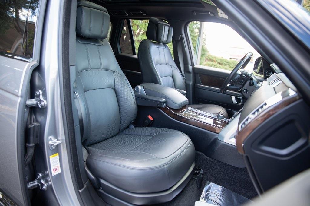 Used 2020 Land Rover Range Rover P525 HSE for sale $75,995 at Gravity Autos Atlanta in Chamblee GA 30341 16