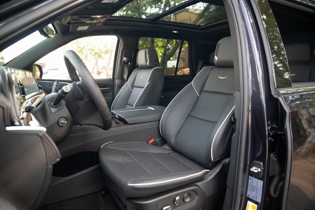 Used 2022 Cadillac Escalade Premium Luxury for sale $104,995 at Gravity Autos Atlanta in Chamblee GA 30341 18