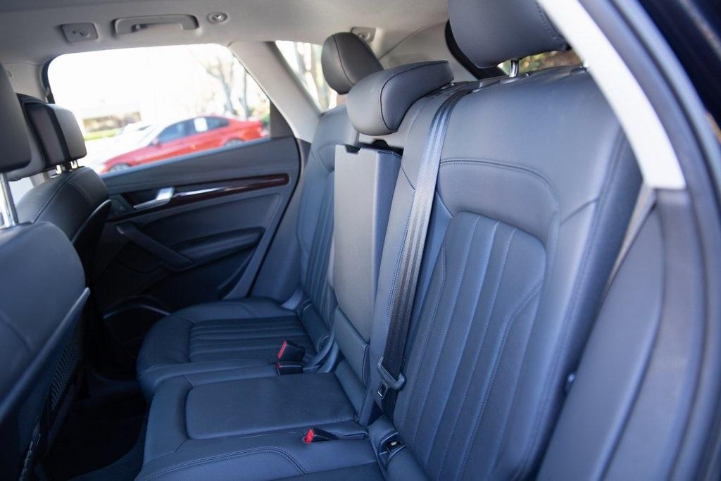 Used 2019 Audi Q5 2.0T Premium Plus for sale $33,695 at Gravity Autos Atlanta in Chamblee GA 30341 17