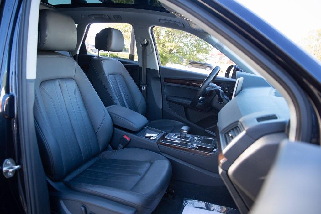 Used 2019 Audi Q5 2.0T Premium Plus for sale $33,695 at Gravity Autos Atlanta in Chamblee GA 30341 18