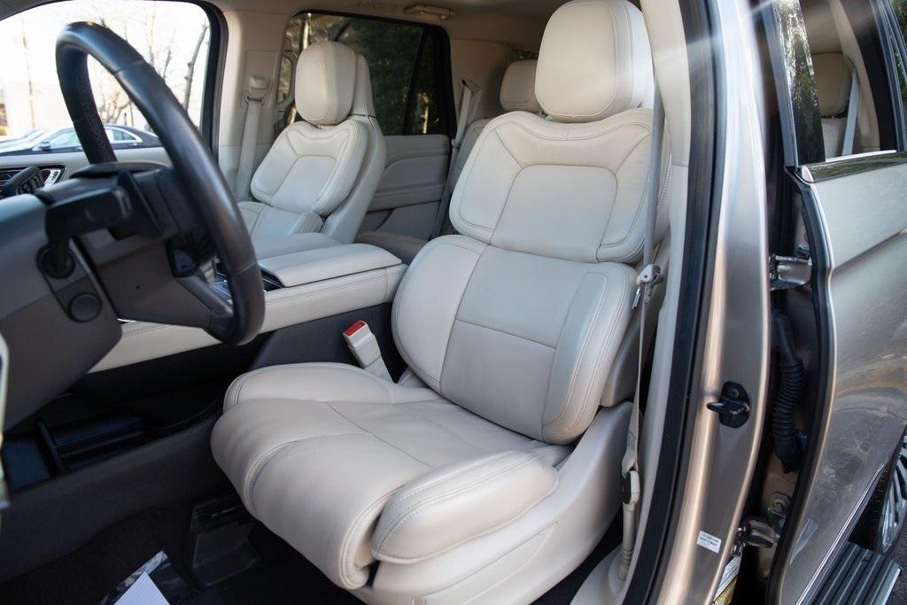 Used 2020 Lincoln Navigator Reserve for sale $59,899 at Gravity Autos Atlanta in Chamblee GA 30341 6