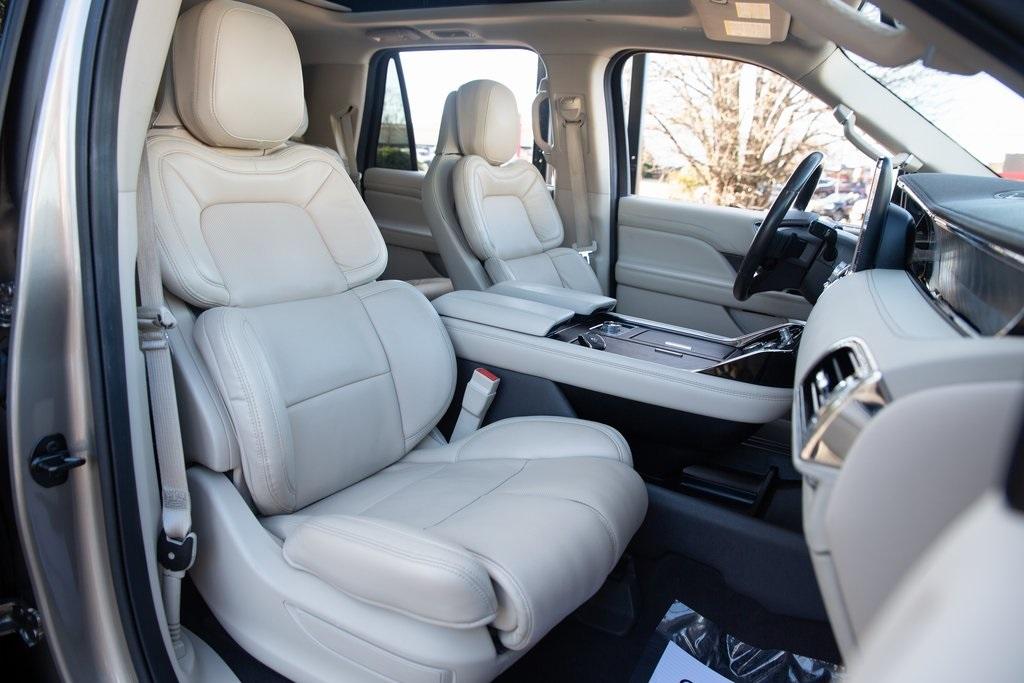 Used 2020 Lincoln Navigator Reserve for sale $59,899 at Gravity Autos Atlanta in Chamblee GA 30341 9