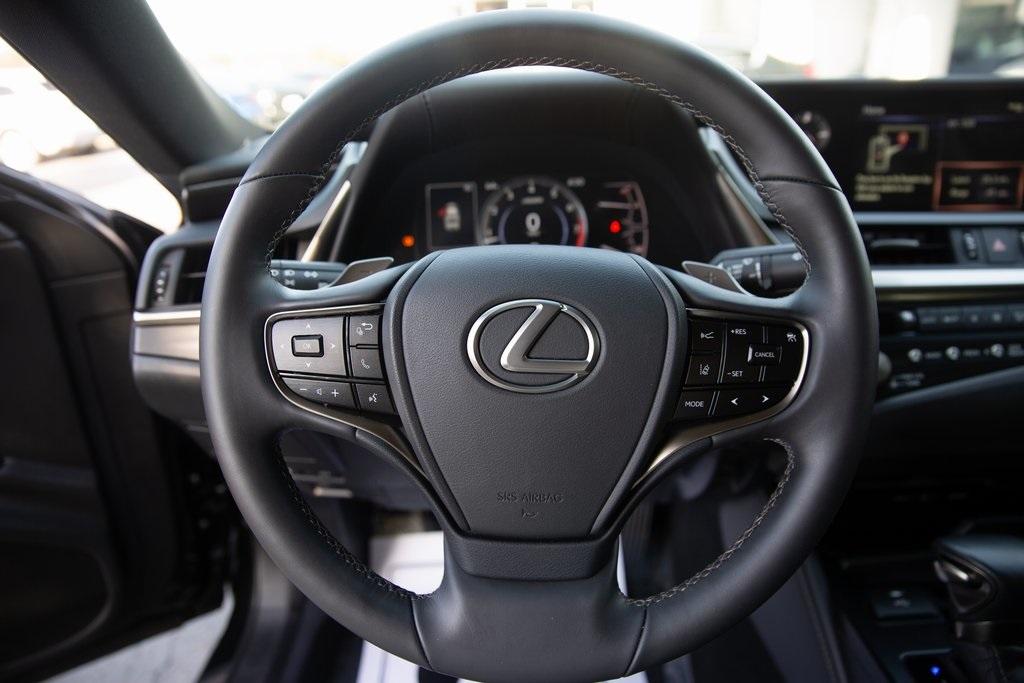 Used 2021 Lexus ES 350 for sale Sold at Gravity Autos Atlanta in Chamblee GA 30341 5