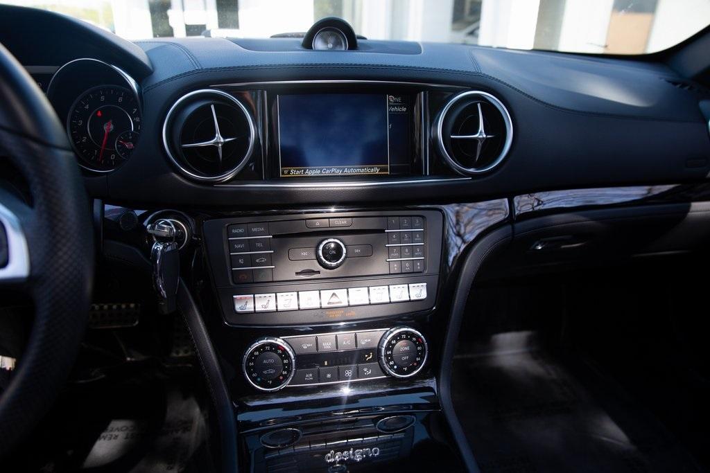 Used 2019 Mercedes-Benz SL-Class SL 450 for sale $58,795 at Gravity Autos Atlanta in Chamblee GA 30341 14